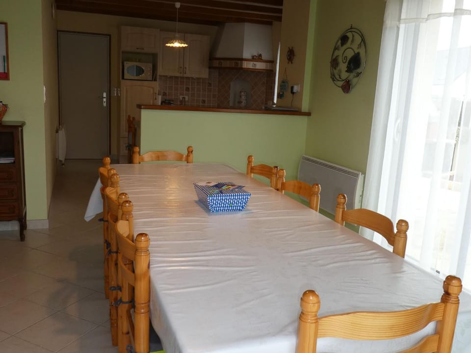 Gîte calme proche plage et commerces au Croisic avec jardin, Wi-Fi, 4 chambres - FR-1-306-1308 House in Le Croisic