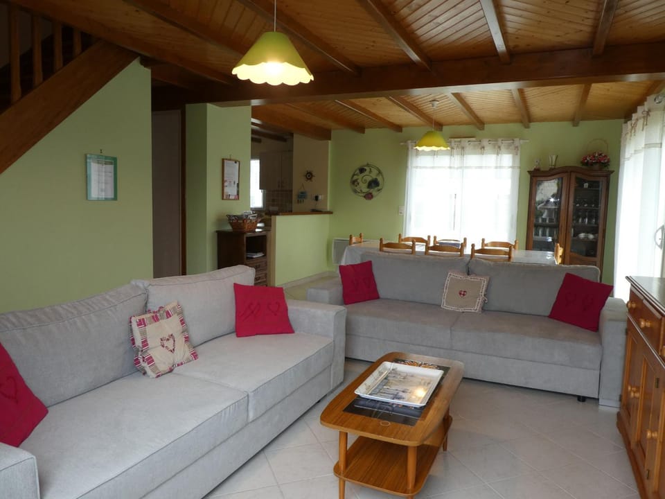 Gîte calme proche plage et commerces au Croisic avec jardin, Wi-Fi, 4 chambres - FR-1-306-1308 House in Le Croisic