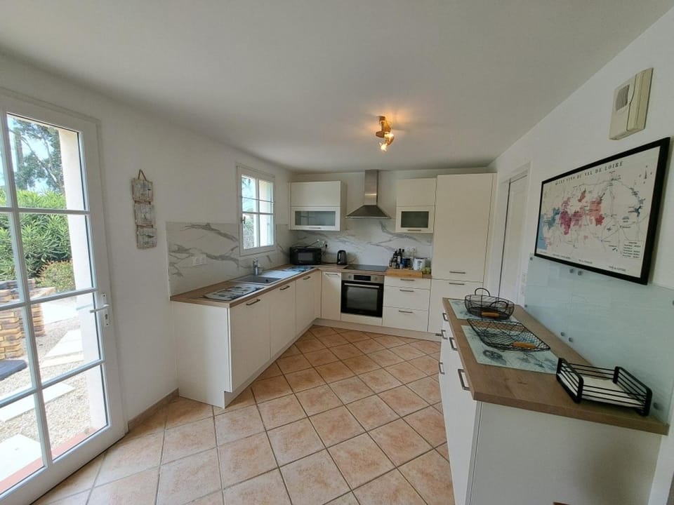Maison familiale charmante avec piscine privée et parking à Saint-Jean-de-Monts - FR-1-323-576 House in Saint-Jean-de-Monts