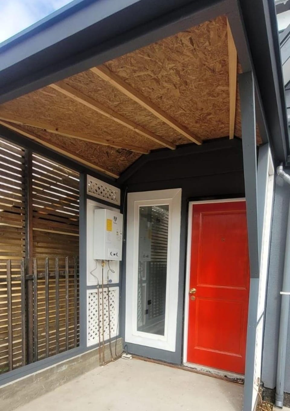 Facade/entrance
