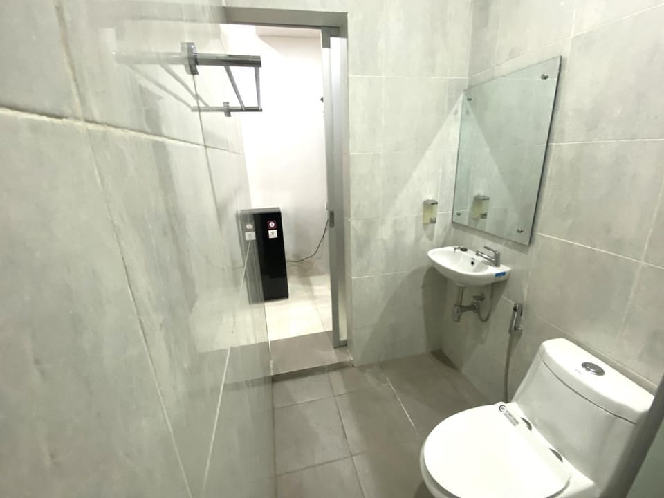 Shower, Toilet, Bathroom, bidet