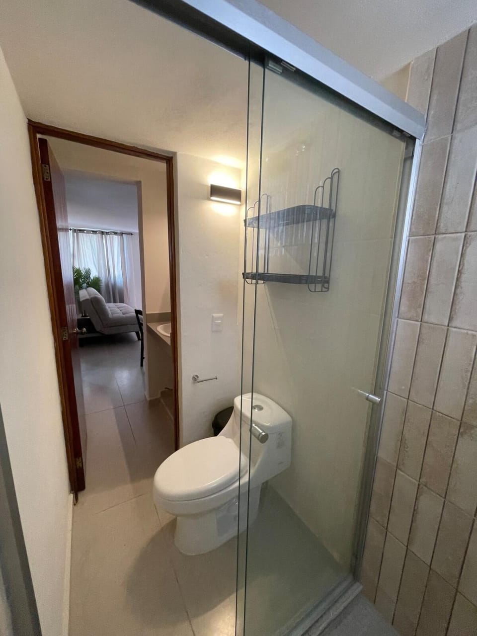 Estancia Madera, A short walk to the Maderas beach Apartment in Zihuatanejo