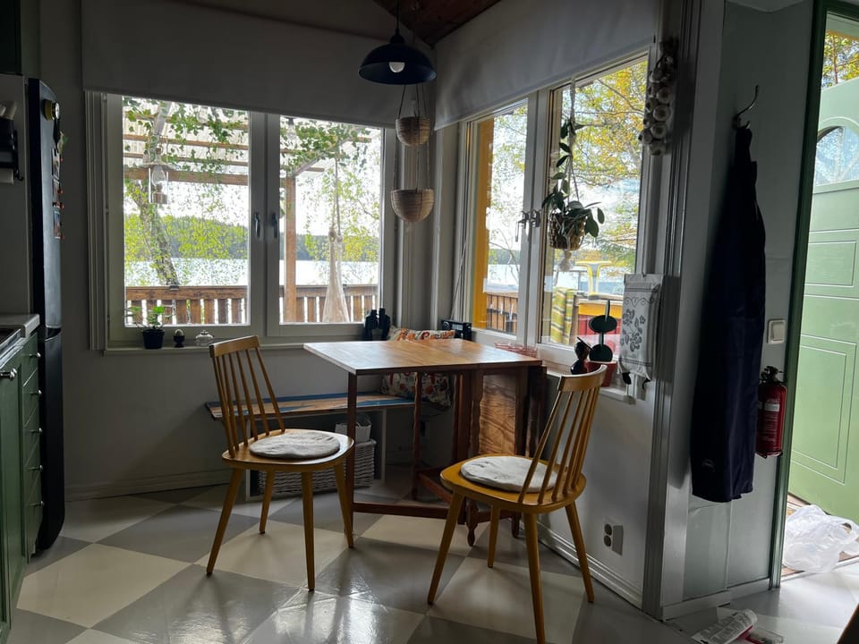 Lake view, kitchen