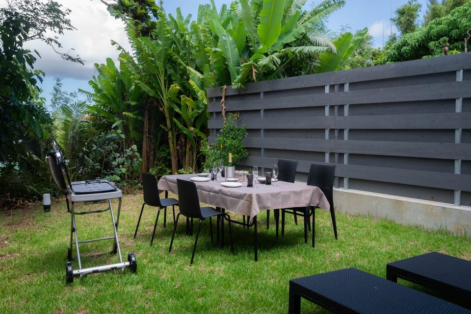 Day, Garden
