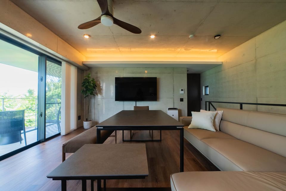 TV and multimedia, Living room, Dining area