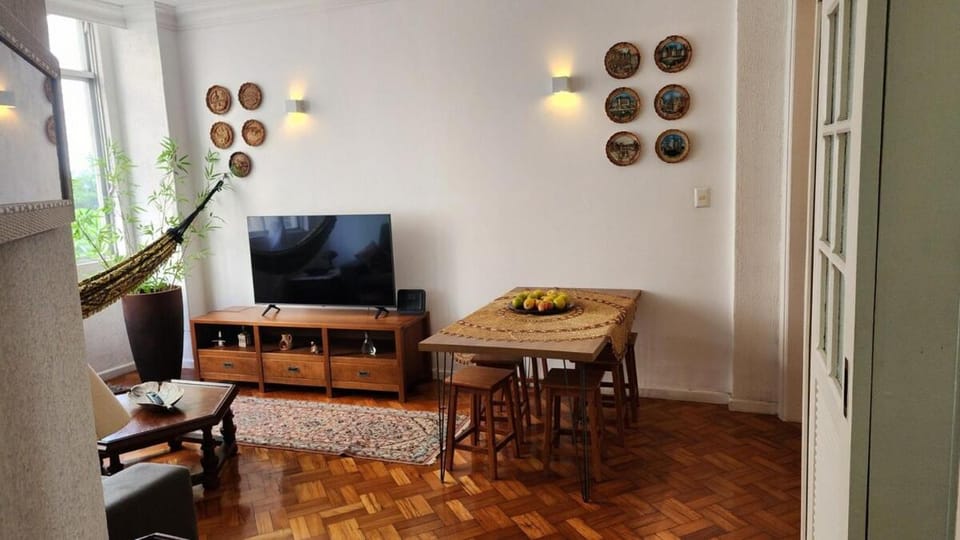 Beautiful 3 bedrooms next to Leme and Copa beaches Apartment in Rio de Janeiro