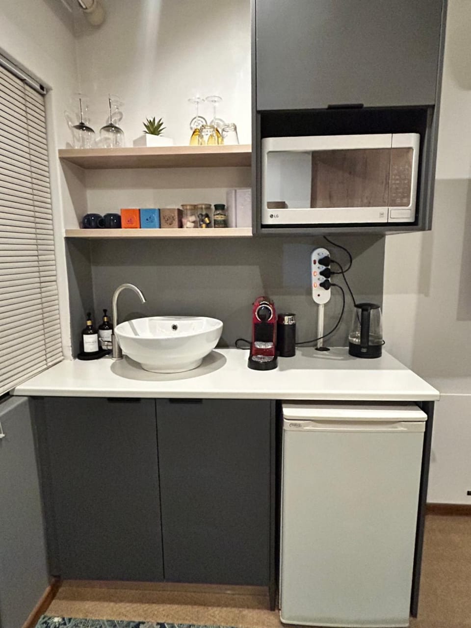 Kitchen or kitchenette