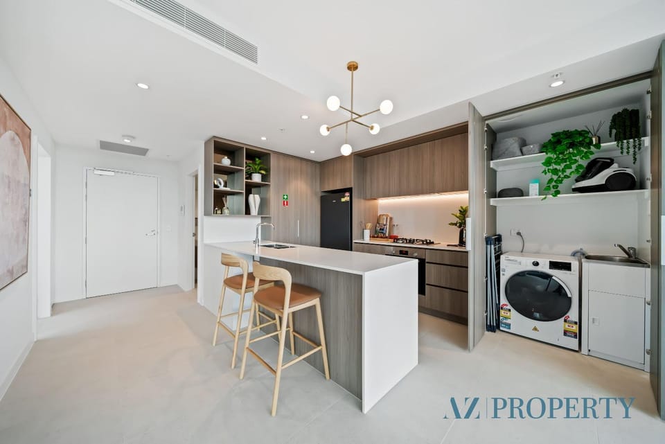 Prime Location CBD with Pool & Gym Apartment in Perth