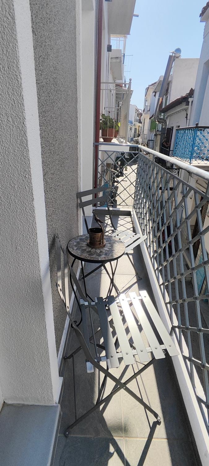 Property building, View (from property/room), Balcony/Terrace