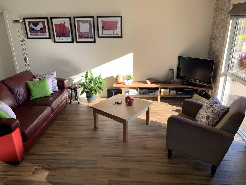 Living room, Entertainment, internet