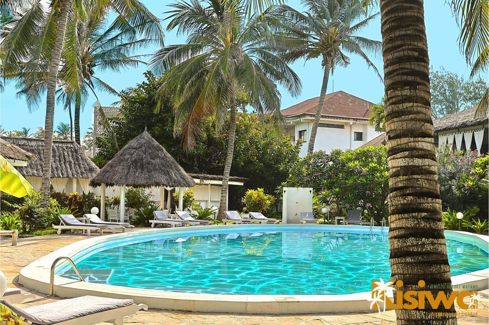 Garden, Garden view, Pool view, Swimming pool, Swimming pool, sunbed