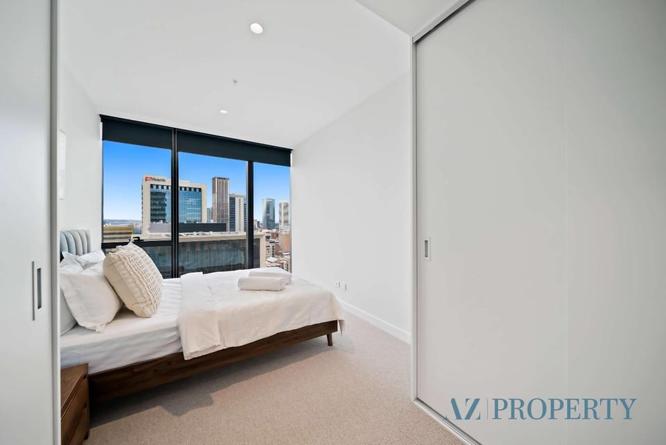 Luxury Perth CBD Apartment with Pool & Gym - Sleeps 3 Apartment in Perth