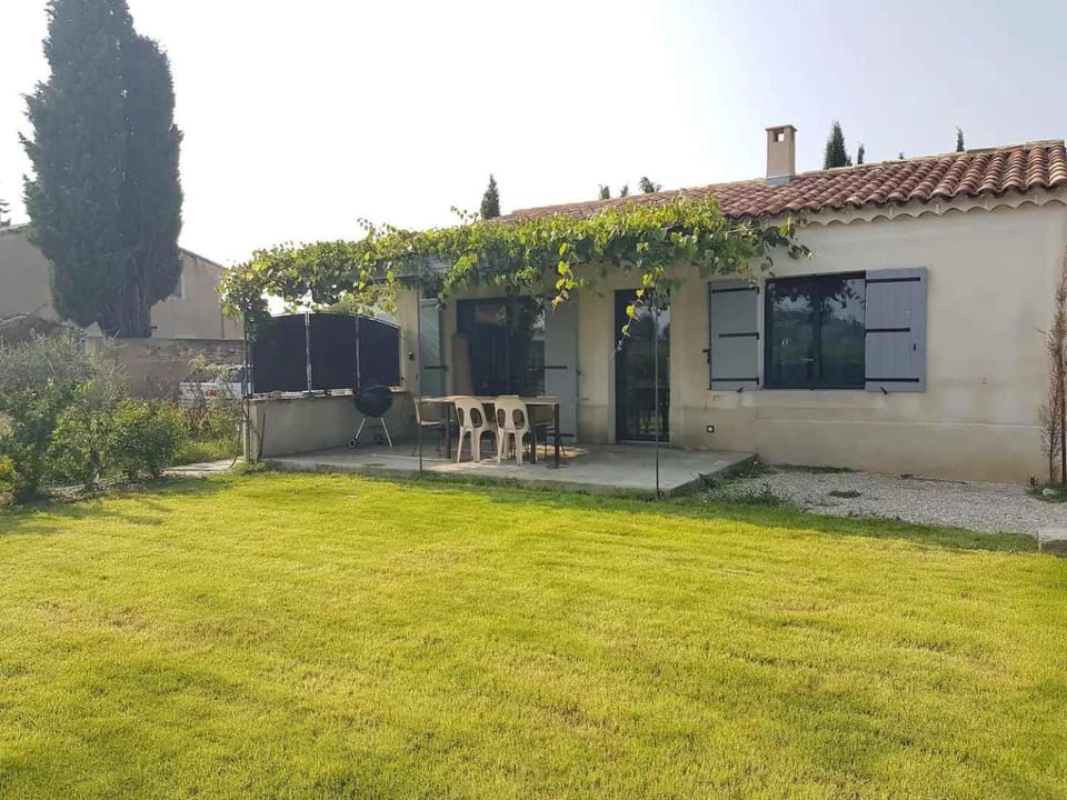 Property building, Patio, Garden, Garden view