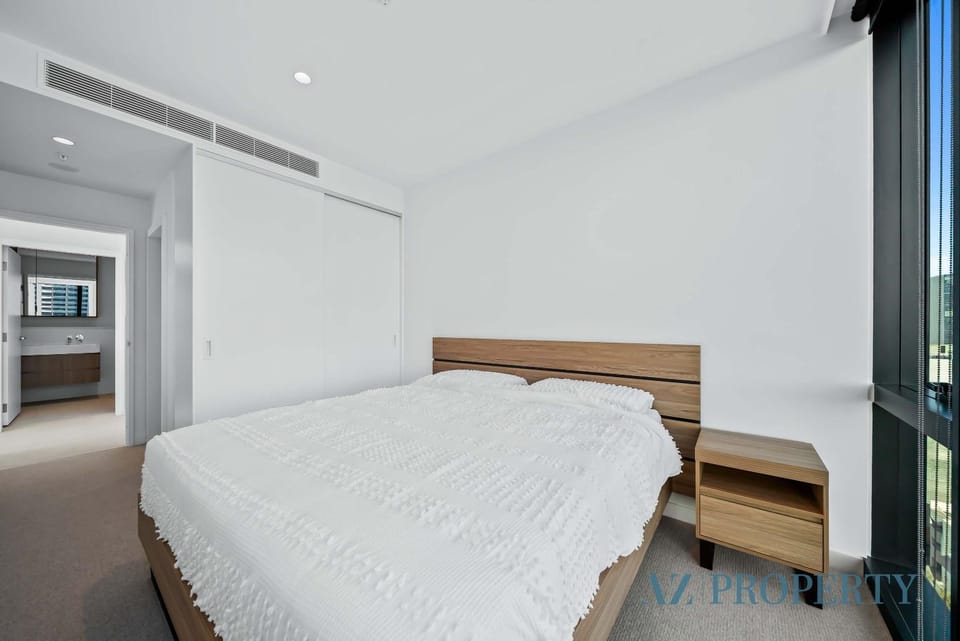 Bright & Spacious 2BR in Prime CBD Location Apartment in Perth