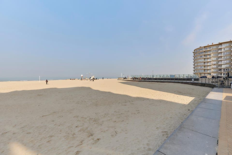LECOMTE - The Shoreline Exclusive Apartment in Ostend