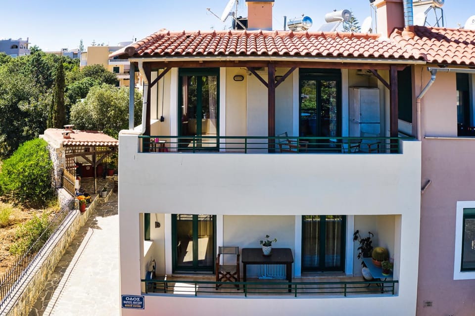 Property building, Balcony/Terrace