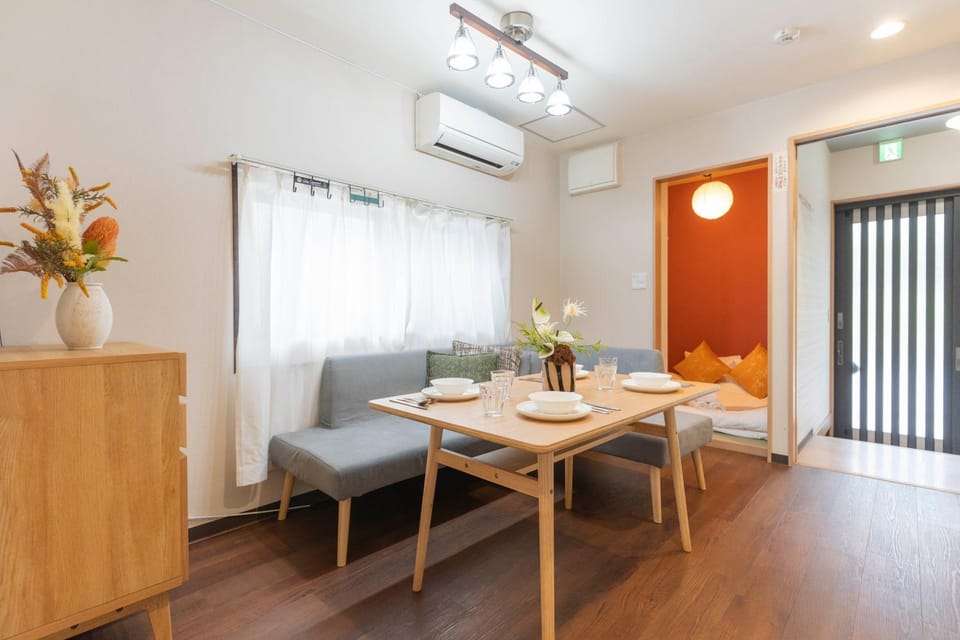Living room, Dining area