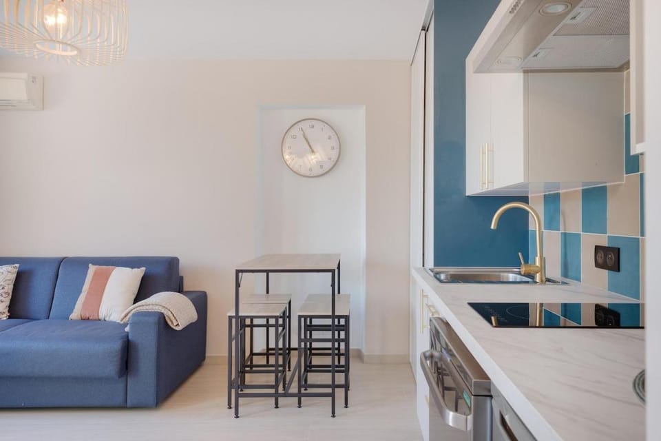 Studio avec Terrasse et piscine Apartment in Antibes