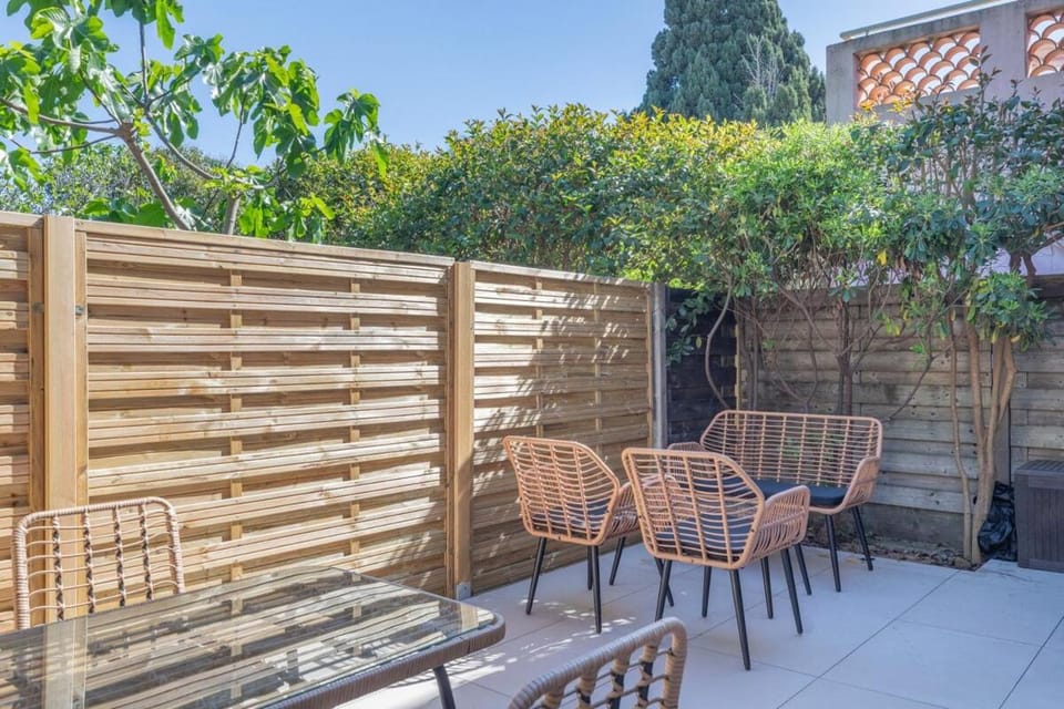 Studio avec Terrasse et piscine Apartment in Antibes