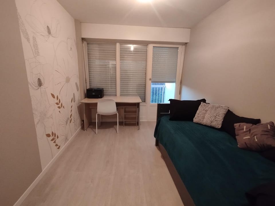 F3 rénové Apartment in Oyonnax
