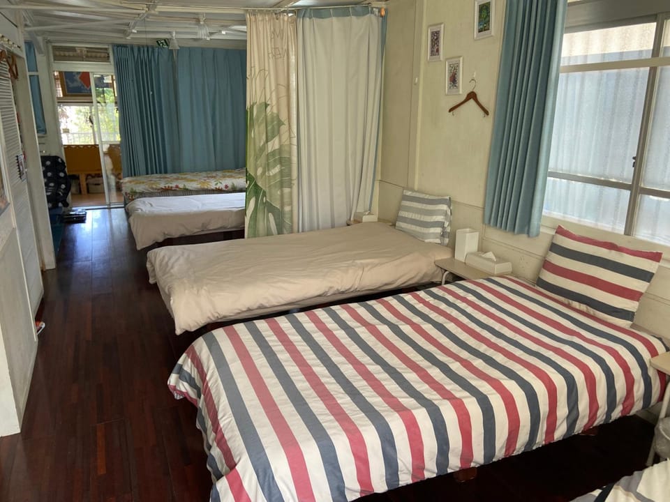 ゲストルーム画楽洞 Bed and Breakfast in Naha