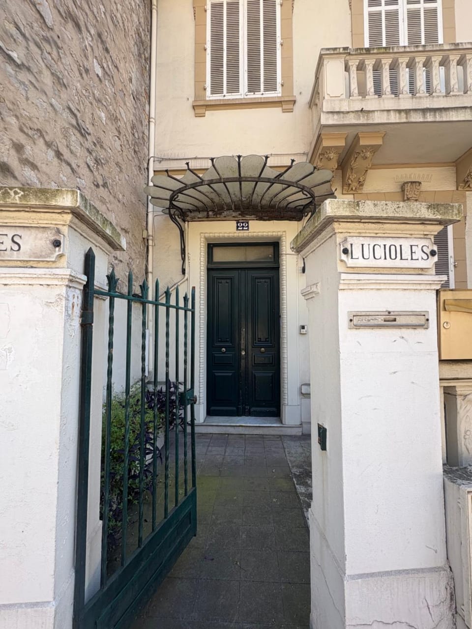 Property building, Facade/entrance