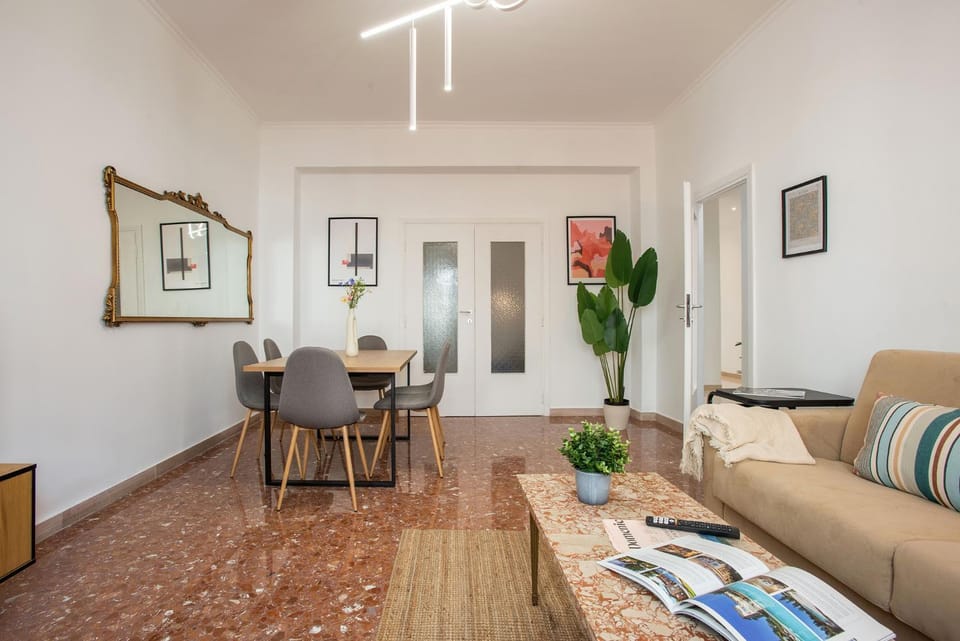 Living room, Seating area, Dining area