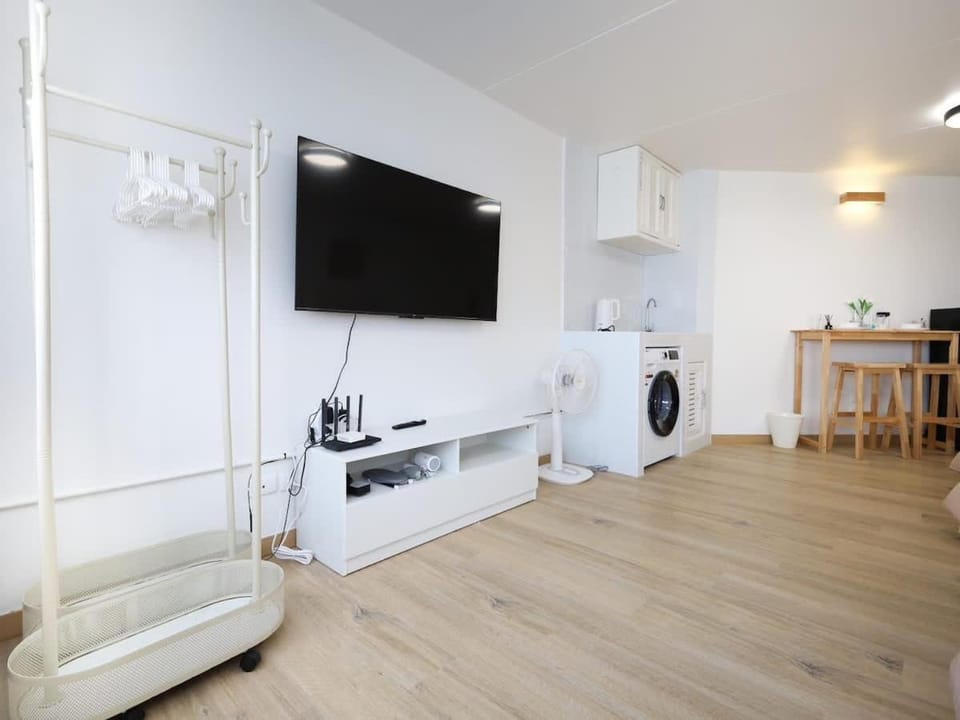 3 Beds,WiFi,Washing Machine,IMPACT Arena at T9 Apartment in Bangkok