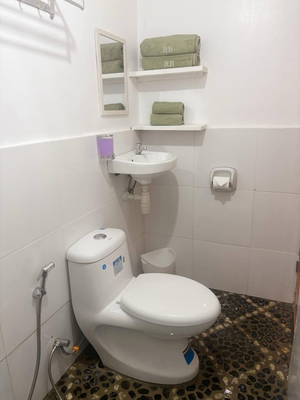 RB Guesthouse Bed and Breakfast in San Vicente