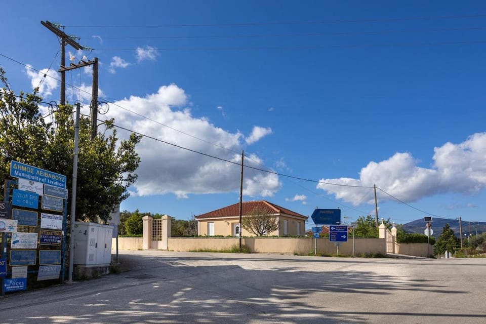 Day, Neighbourhood, Natural landscape