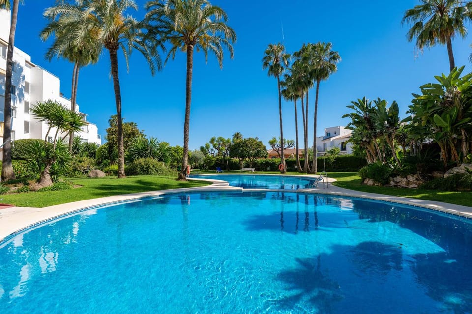 Natural landscape, Garden, Garden view, Pool view, Swimming pool