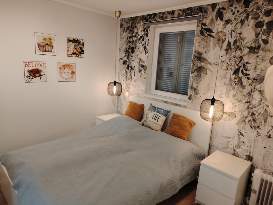 Pupi Apartmanház Apartment in Hungary