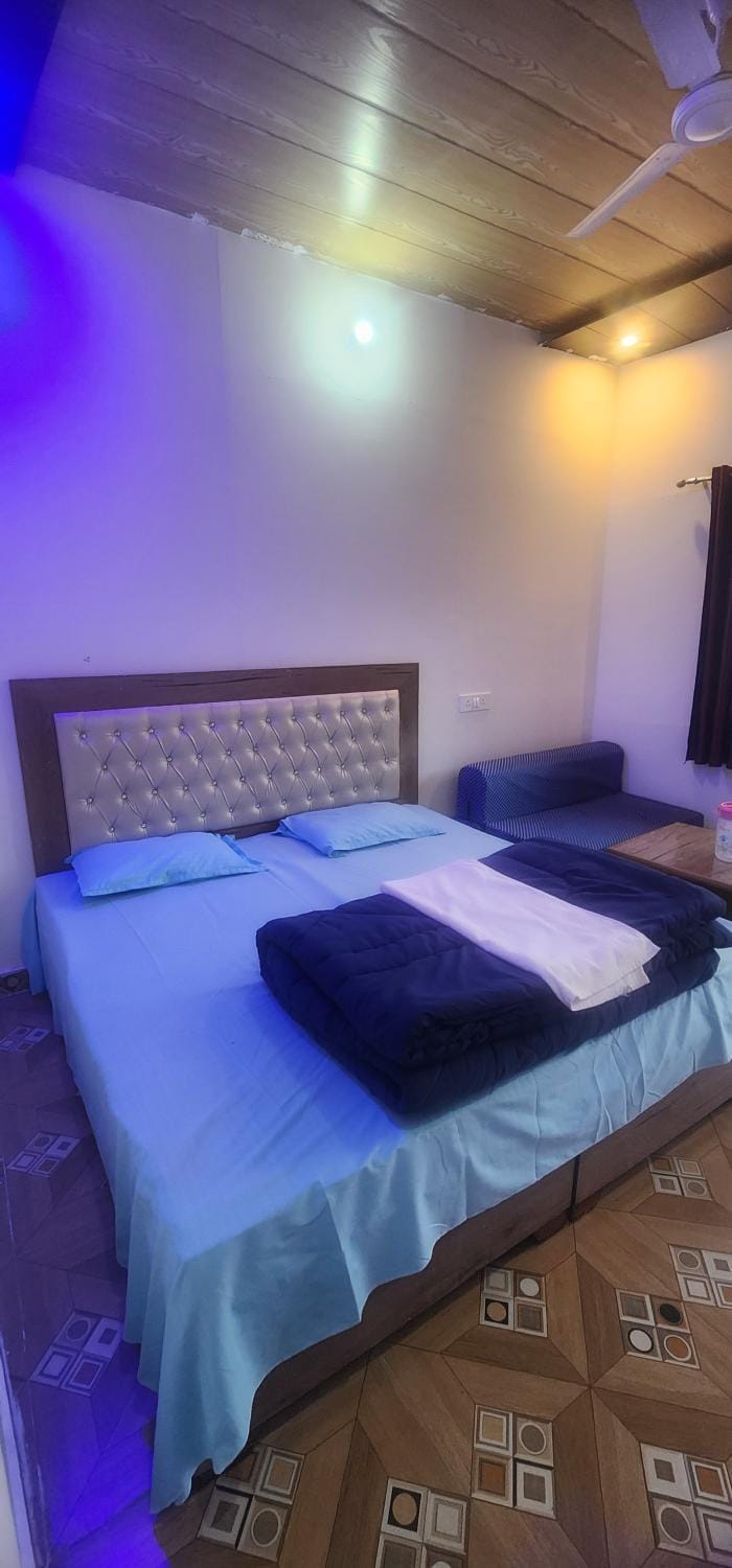 Shiv Shankar hotel and resort Resort in Uttarakhand