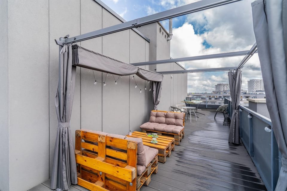 View (from property/room), Balcony/Terrace, Seating area