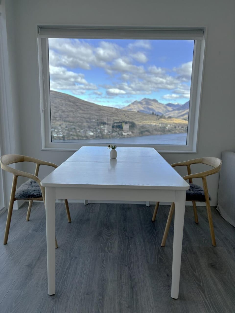 Day, Natural landscape, Dining area, Lake view, Mountain view