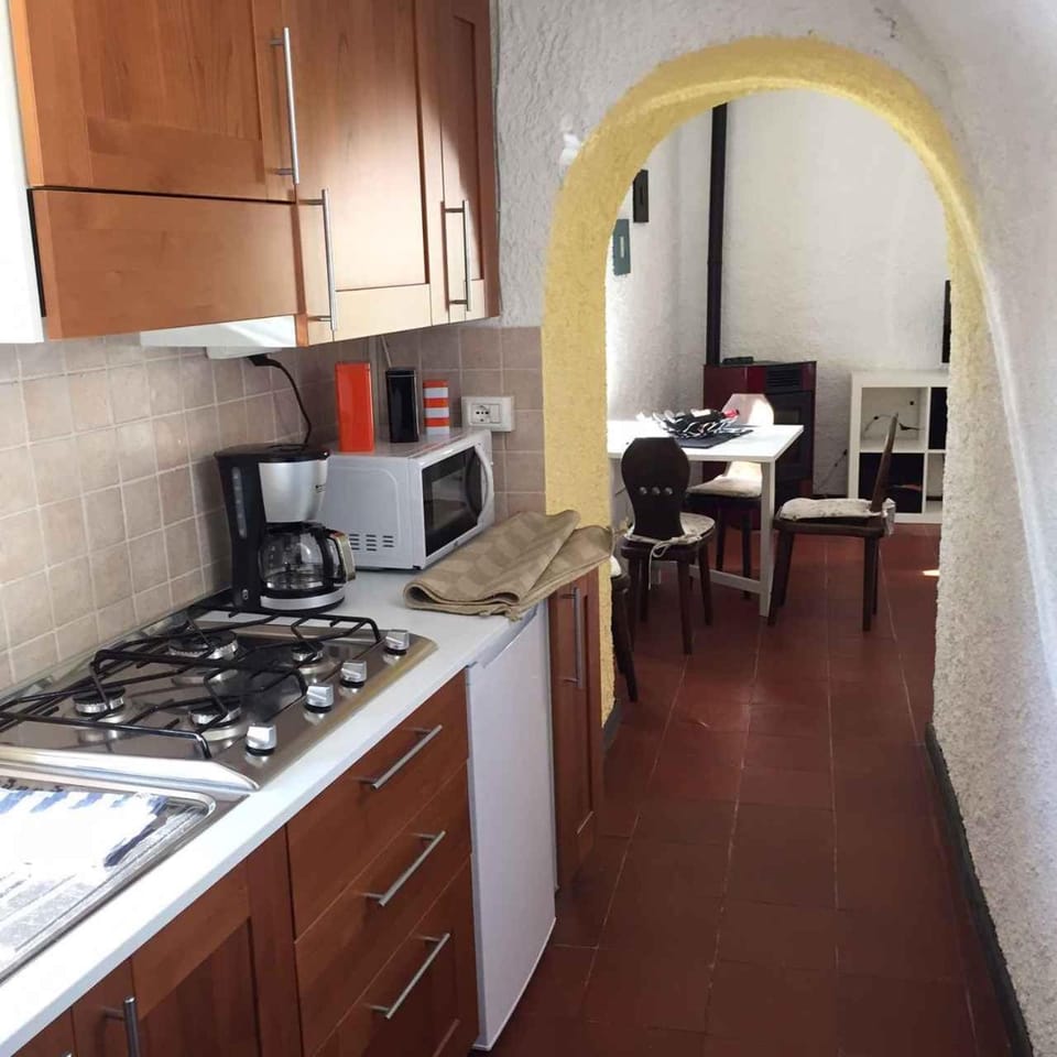 Coffee/tea facilities, Dining area, microwave