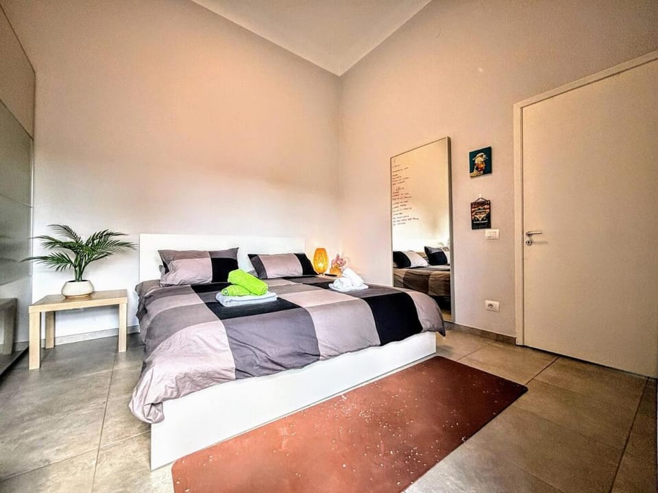 Bed, Photo of the whole room, Bedroom, towels, wardrobe