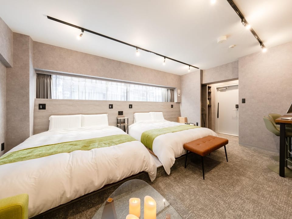 Bed, Photo of the whole room, Bedroom, air conditioner
