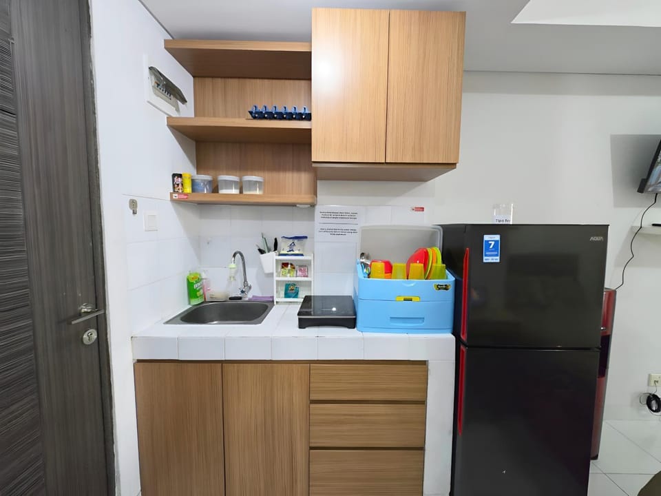 Apartemen amazana cozy, wifi, gym, pool Apartment in Indonesia