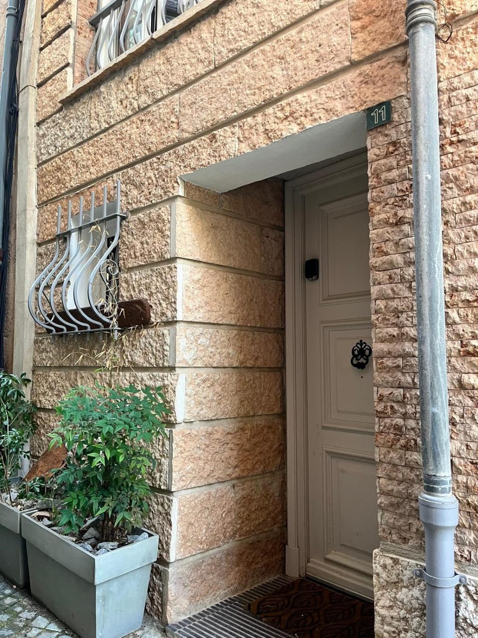 Property building, Facade/entrance