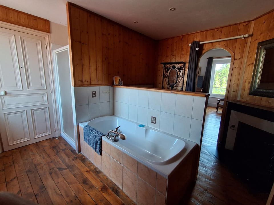 Bathroom, Bath