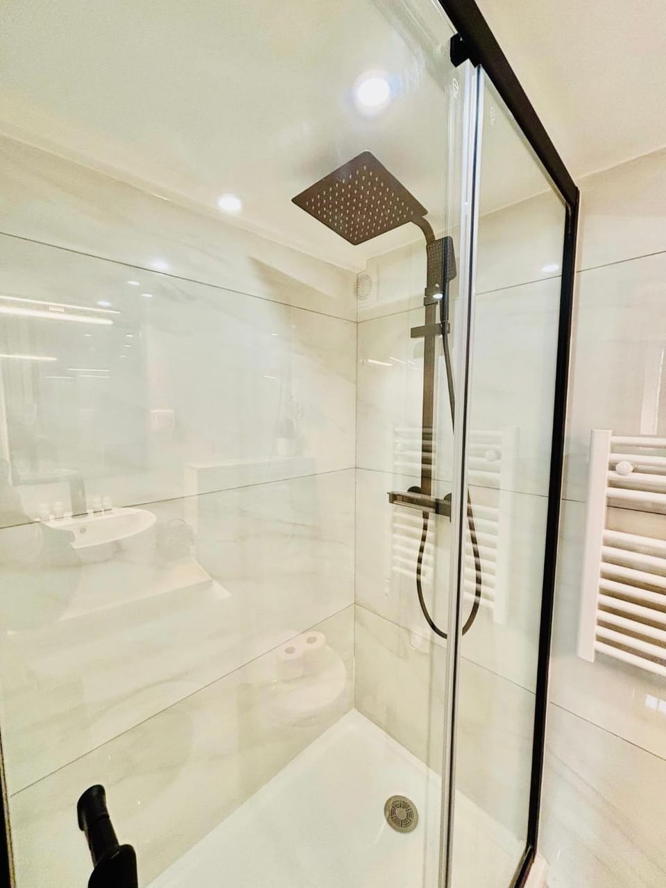 Shower, Bathroom