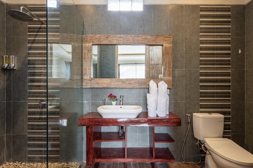Bathroom, towels