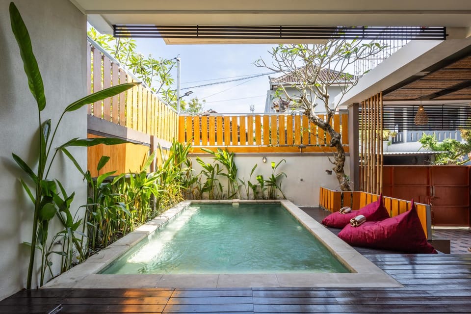 Pool view, Swimming pool