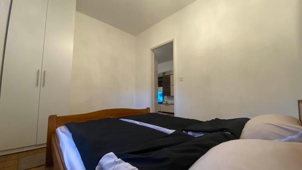 Bed, Bedroom, wardrobe