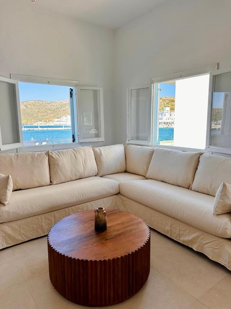 Natural landscape, Living room, Seating area
