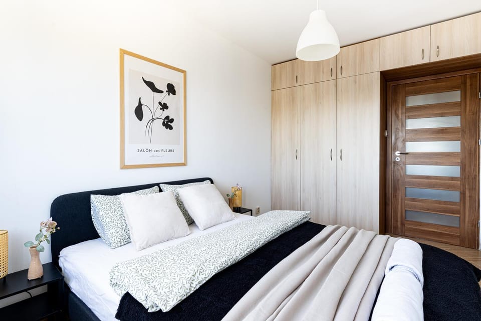 Bed, Bedroom, wardrobe