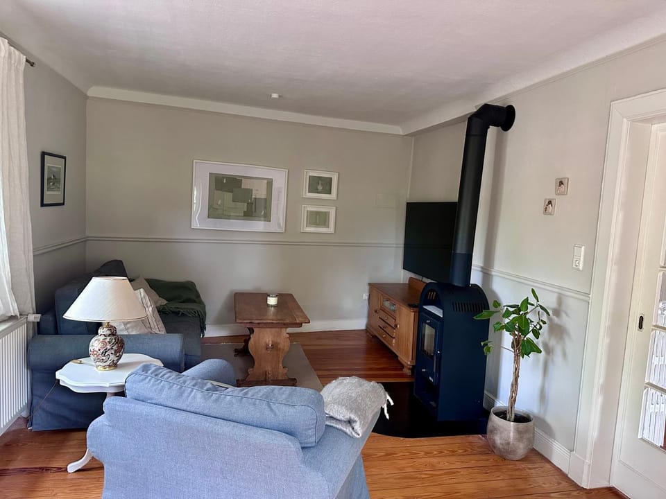 Living room, Family, fireplace