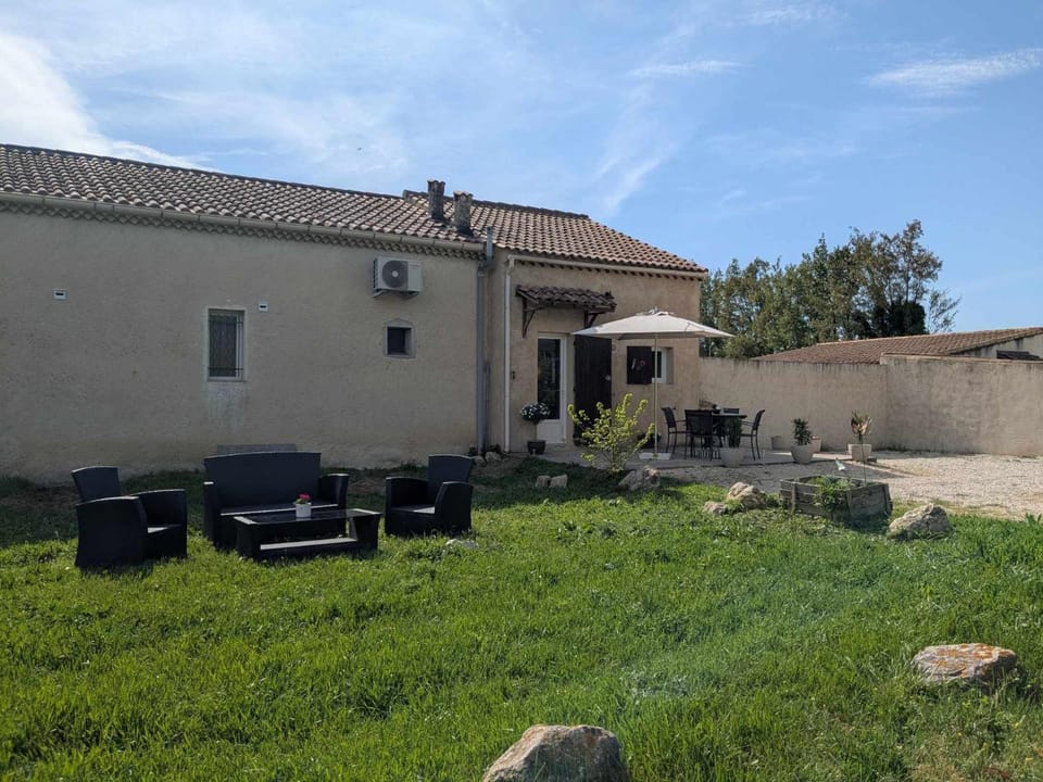 Property building, Garden
