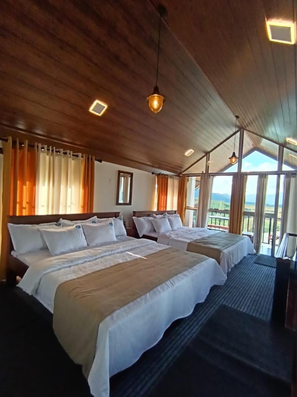 Prime England Cottages Villa in Central Province